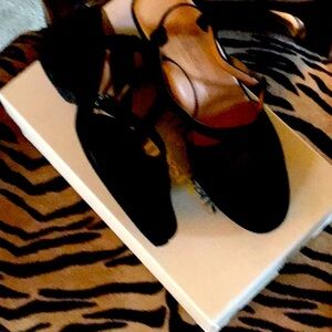 L’AmourDesPieds evening shoes